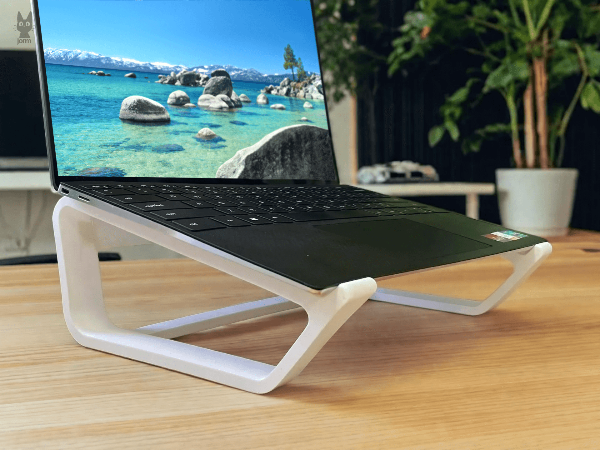 Sleek Laptop Riser project image